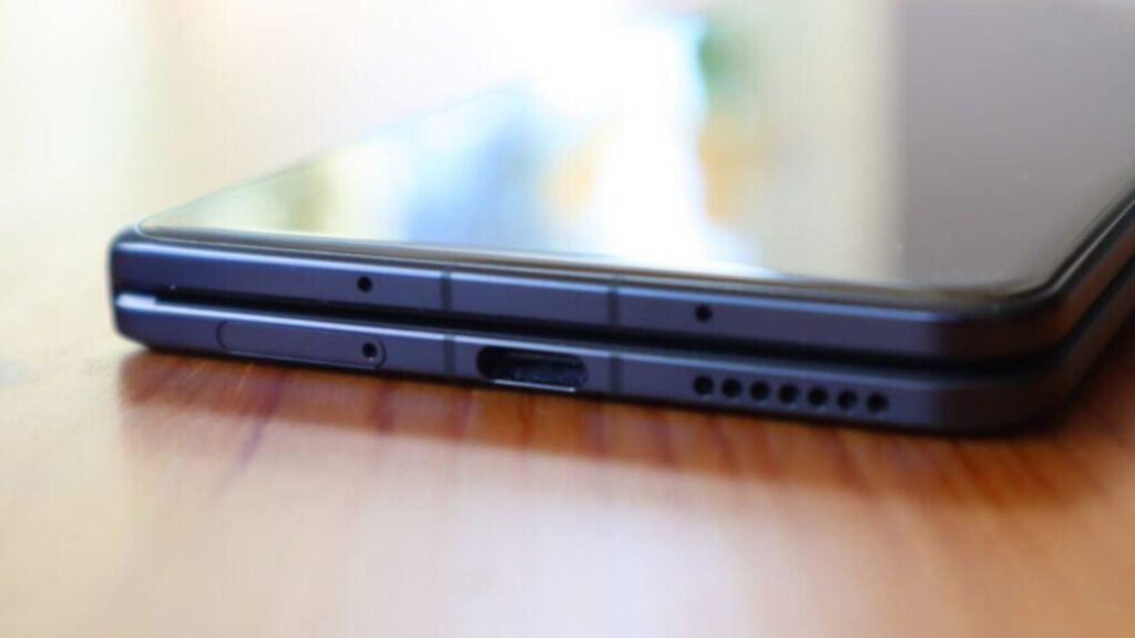 Foldable-iphone.jpg