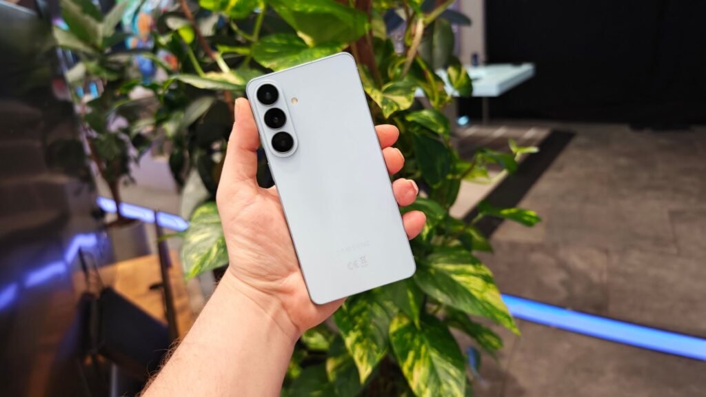 galaxy-s27-plus-falls-further-behind-the-pro-and-ultra.jpg