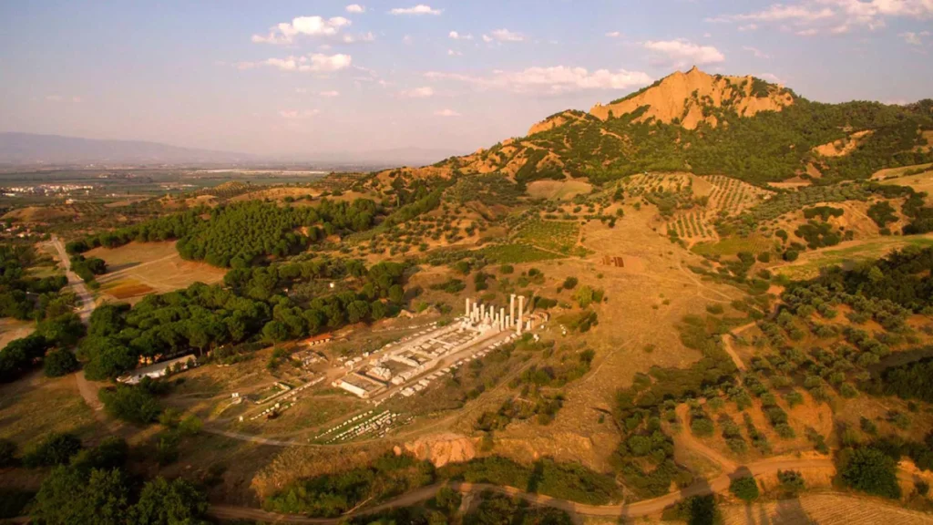temple-of-artemis-and-acropolis-in-sardis.webp.webp